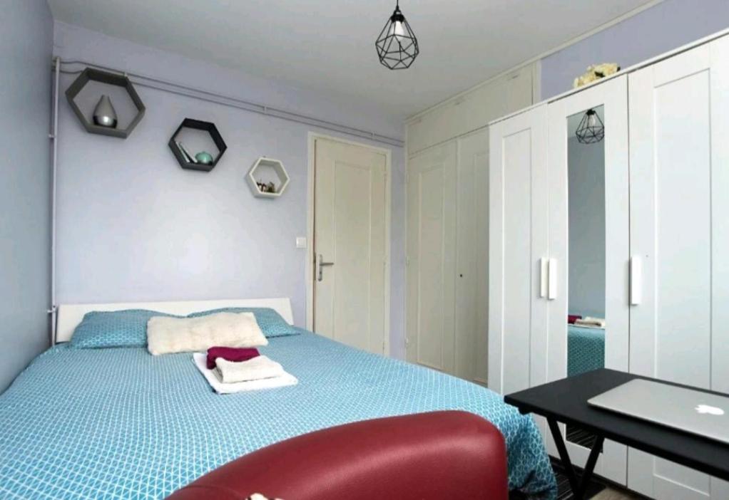 Chambres A Louer Dans Appartement Balcon - Wifi - Parking Gratuit Nevers Exterior photo